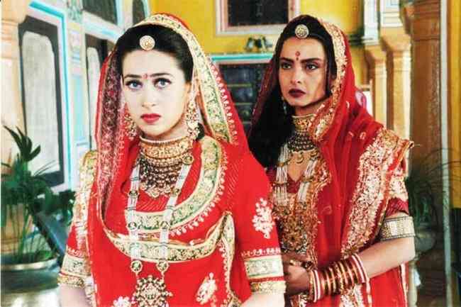 Attire of Ghoomar in Zubeidaa movie