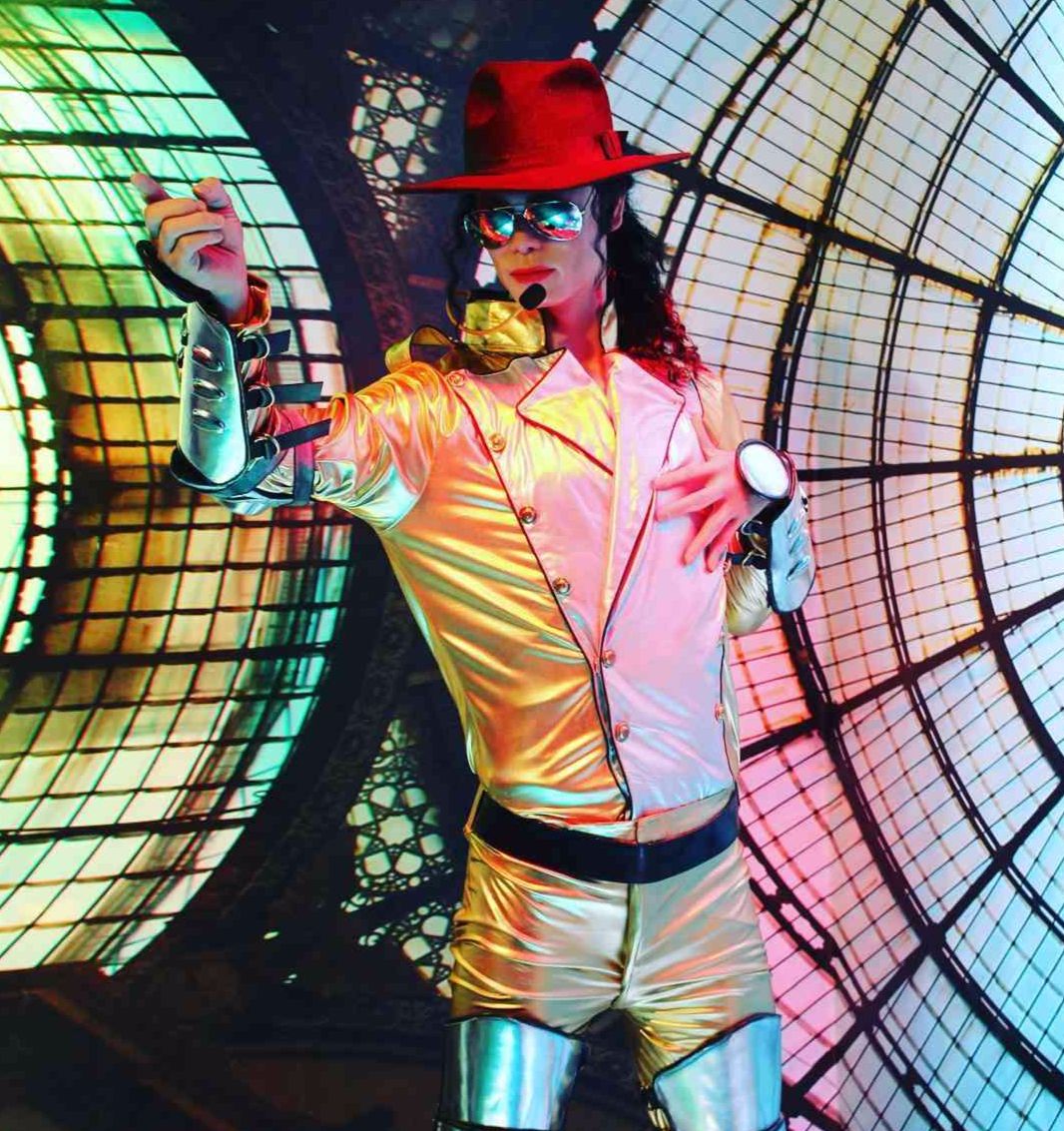 #michaeljackson #legend #hollywood #dance #kingofbreakdance #waxstatue #jaipur_wax_museum #jaipurwaxmuseum #jwm #jaipur #rajasthan