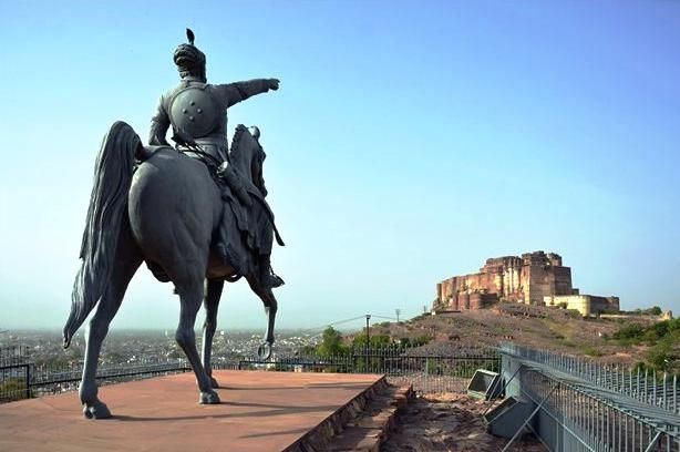 rao jodha statue mehrangarh fort