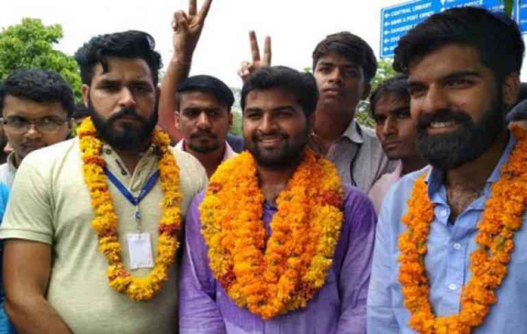 Independent canditate, Pawan Yadav won the Student Elections 2017 of Rajasthan University.