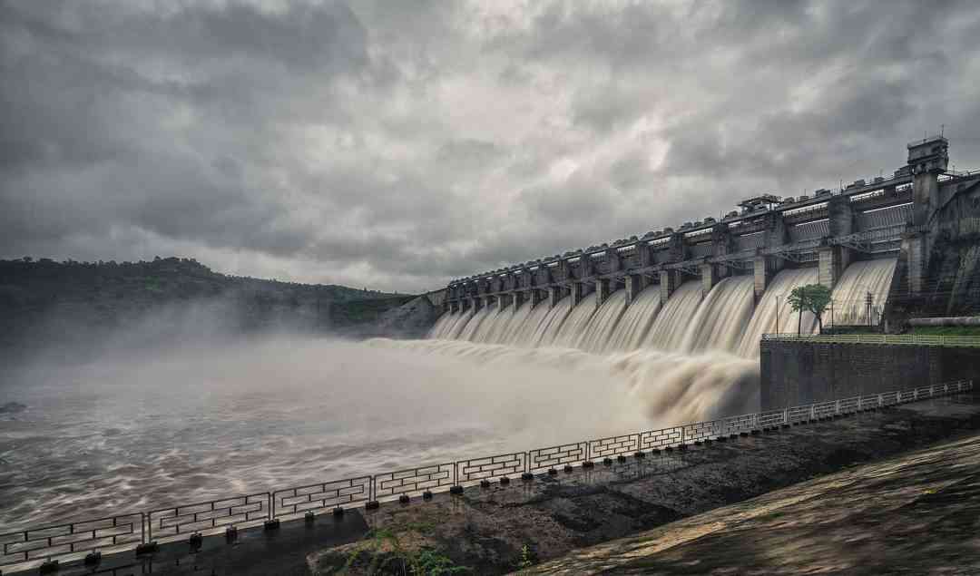 Mahi dam all 16 gates open