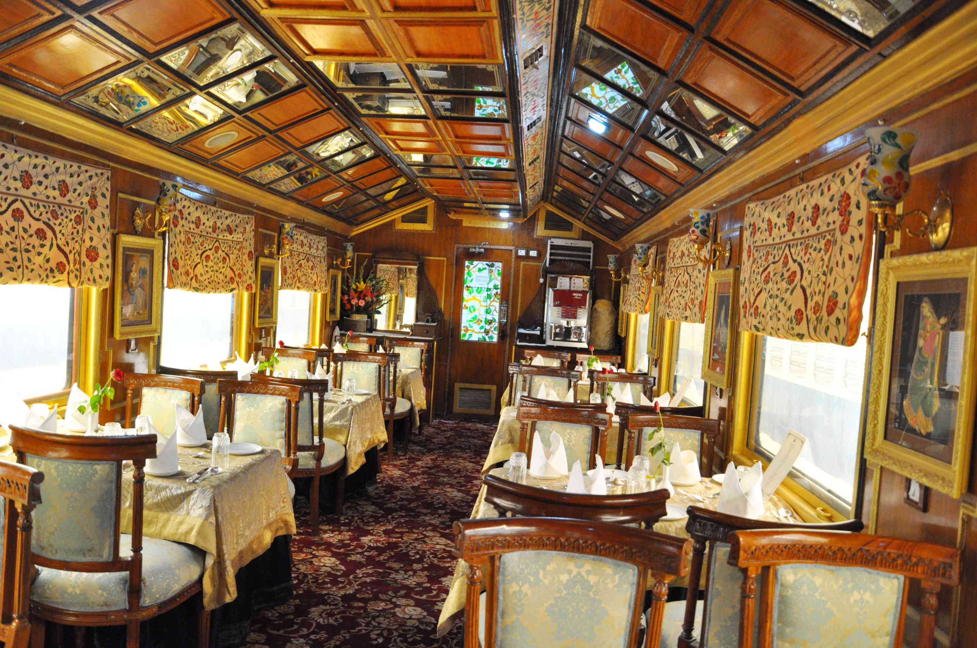 heritage palace on wheels
