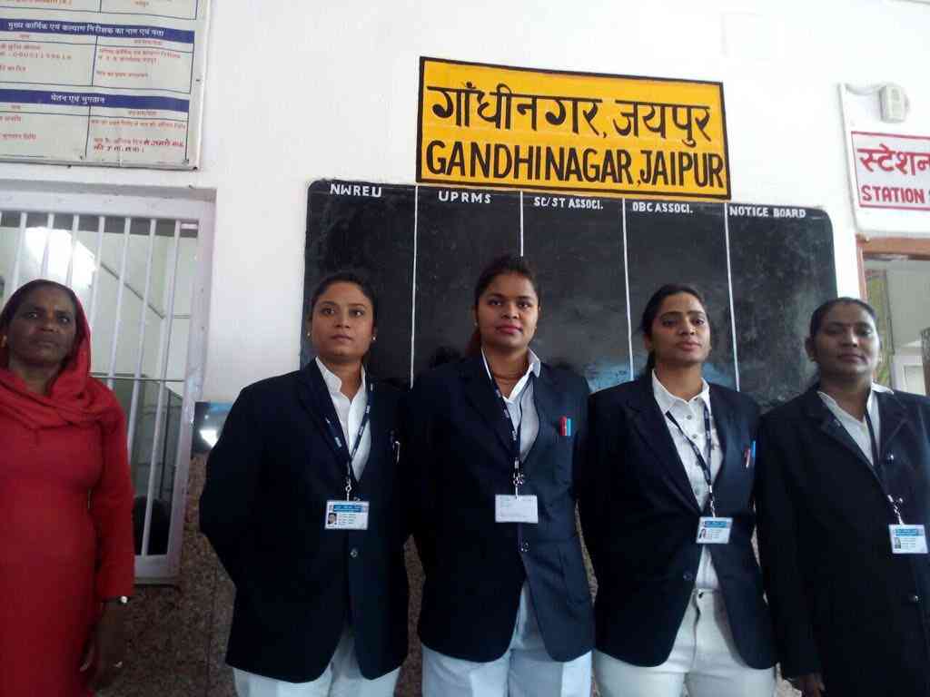 à¤—à¤¾à¤‚à¤§à¥€à¤¨à¤—à¤° à¤œà¤¯à¤ªà¥à¤° à¤°à¥‡à¤²à¤µà¥‡ à¤¸à¥à¤Ÿà¥‡à¤¶à¤¨