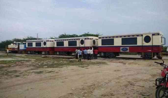 Salt Train in Sambhar lake
