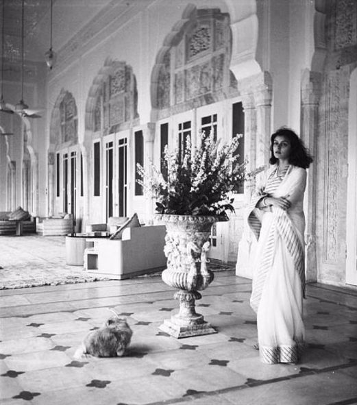 maharani gayatri devi rajmata