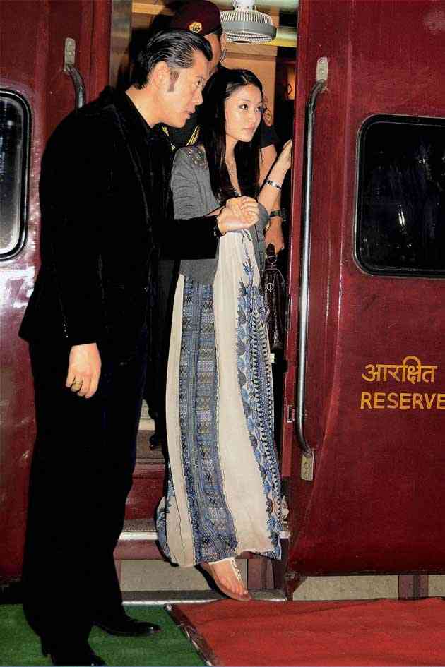bhutan king on rajasthan tour