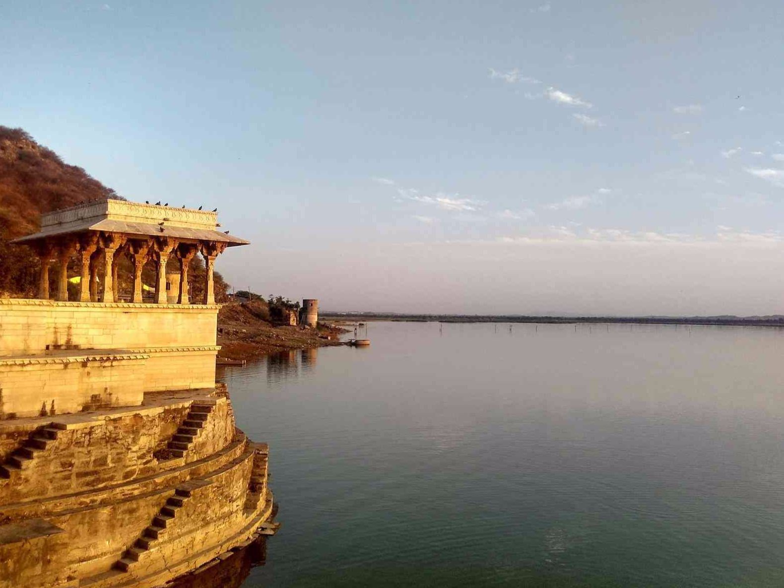 Nau Chowki Nine Pavilions at Rajasamand Lake