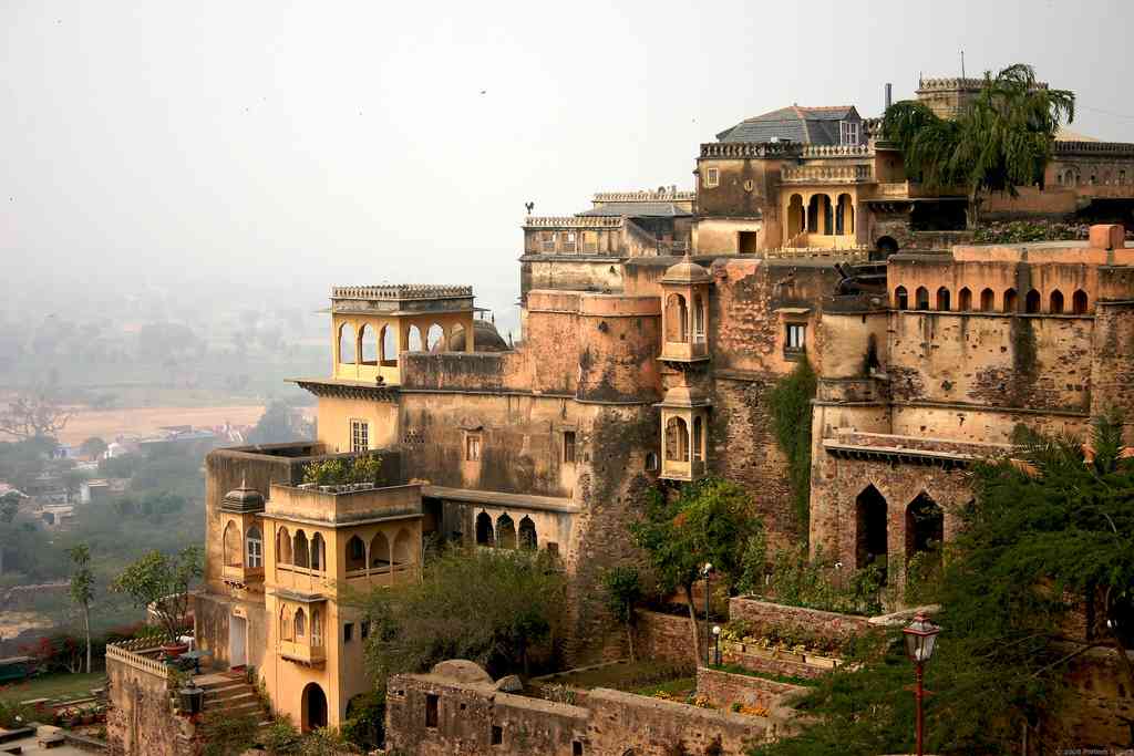 Neemrana Fort 