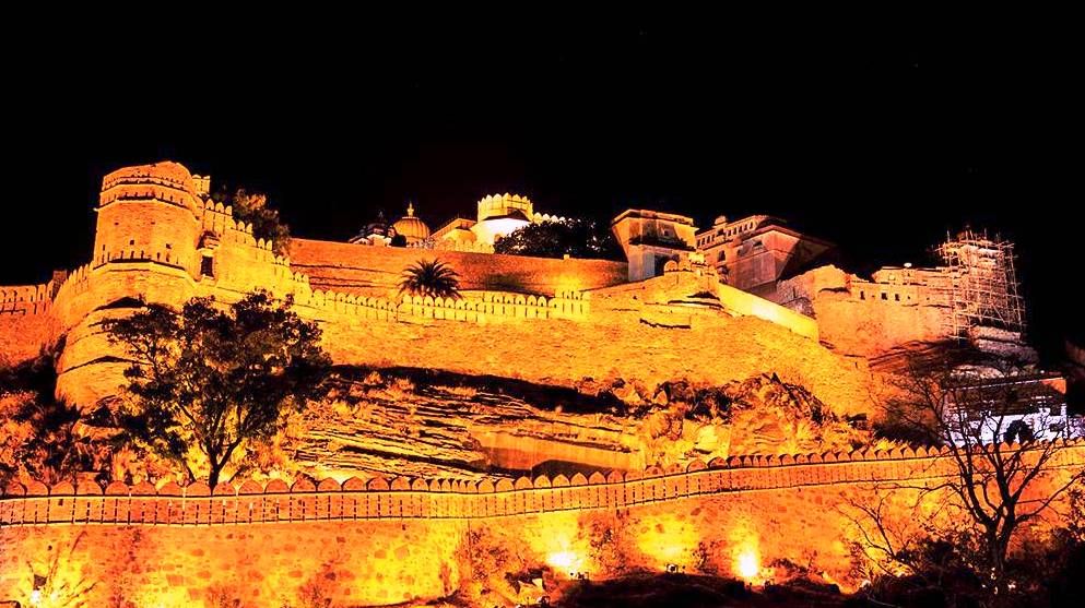 Kumbalgarh fort night