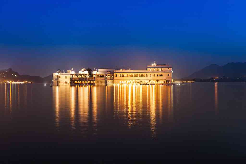 jag mandir palace udaipur dinner
