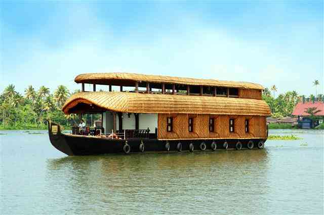 Houseboat Holiday in Kerala