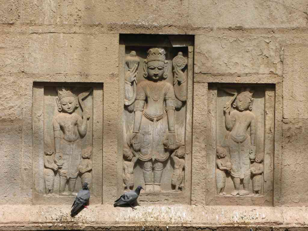 Raniji ki Baori