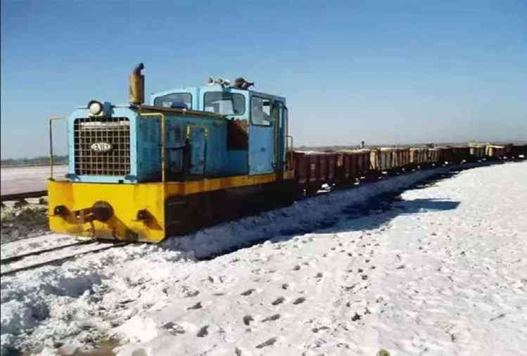 Only train in the country which run on lake