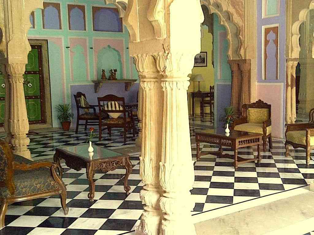 Mahal Khas Palace