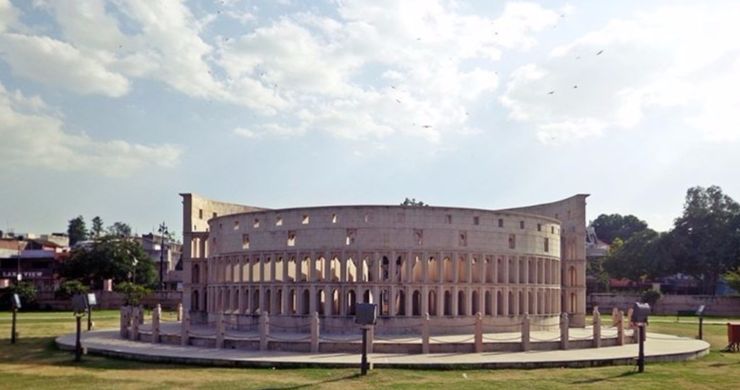 Rome's Colosseum Seven Wonders Park, Kota