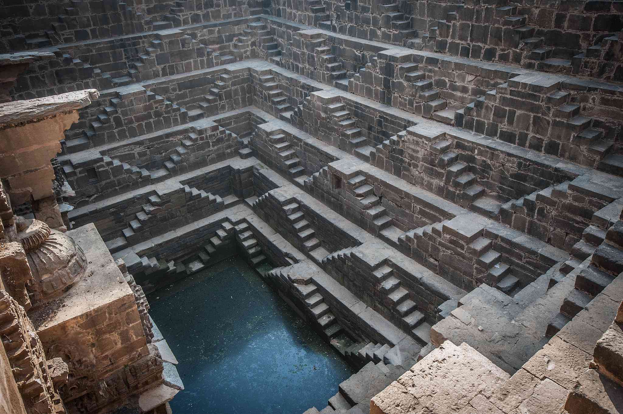 Raniji ki Baori Bundi