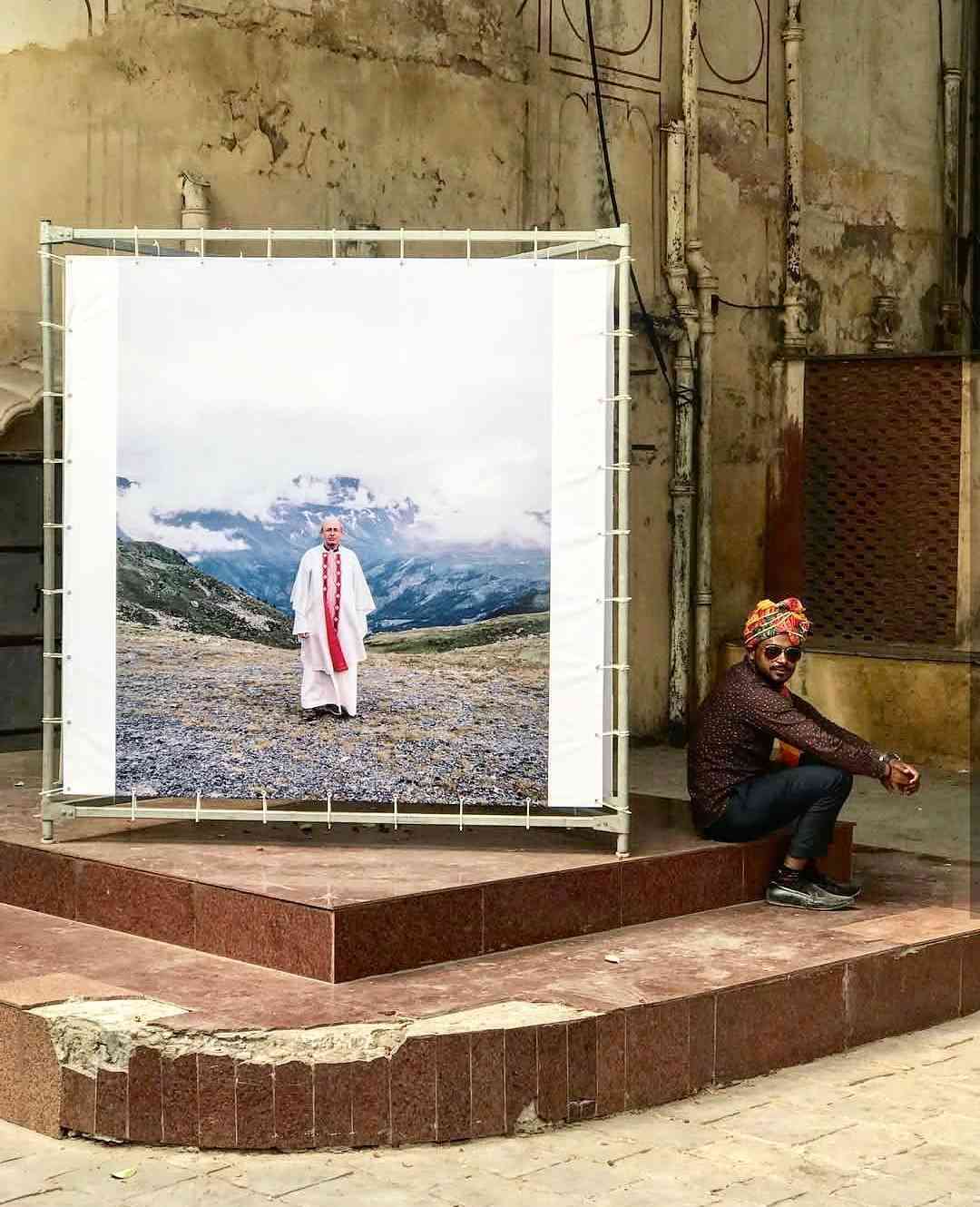 Nola Minolfi's exhibit at the Hawa Mahal Complex #JaipurPhoto