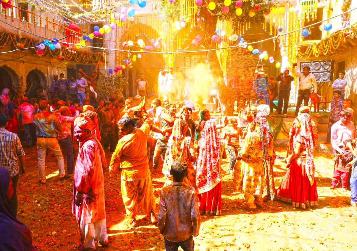 Braj Holi Festival, Bharatpur